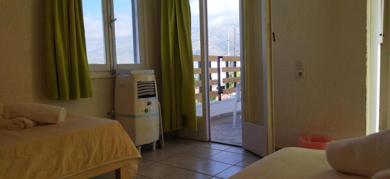 Cleo Rooms 250M From The Beach Малиа Экстерьер фото